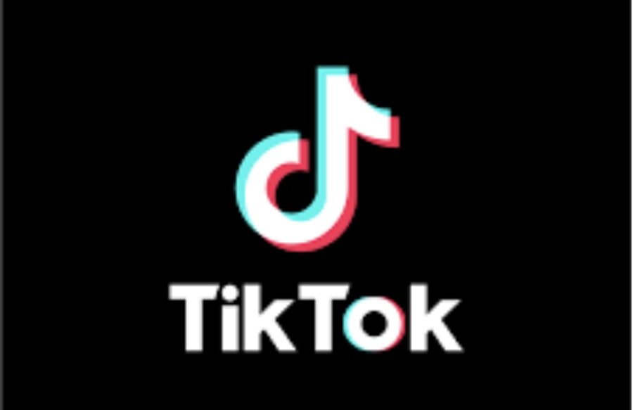 Devious+or+angelic%3A++TikTok+continues+to+influence+teens