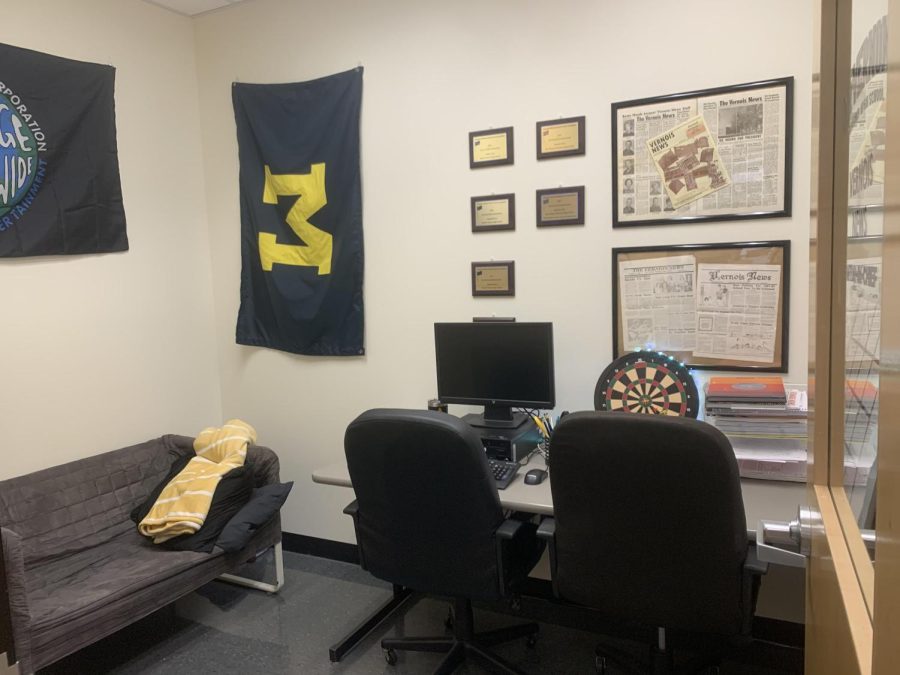 Inside of the Vernois News Editorial Staff office.