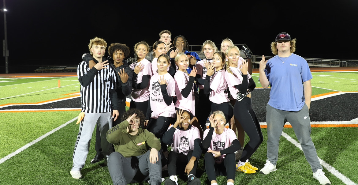 Seniors win third consecutive Powderpuff championship