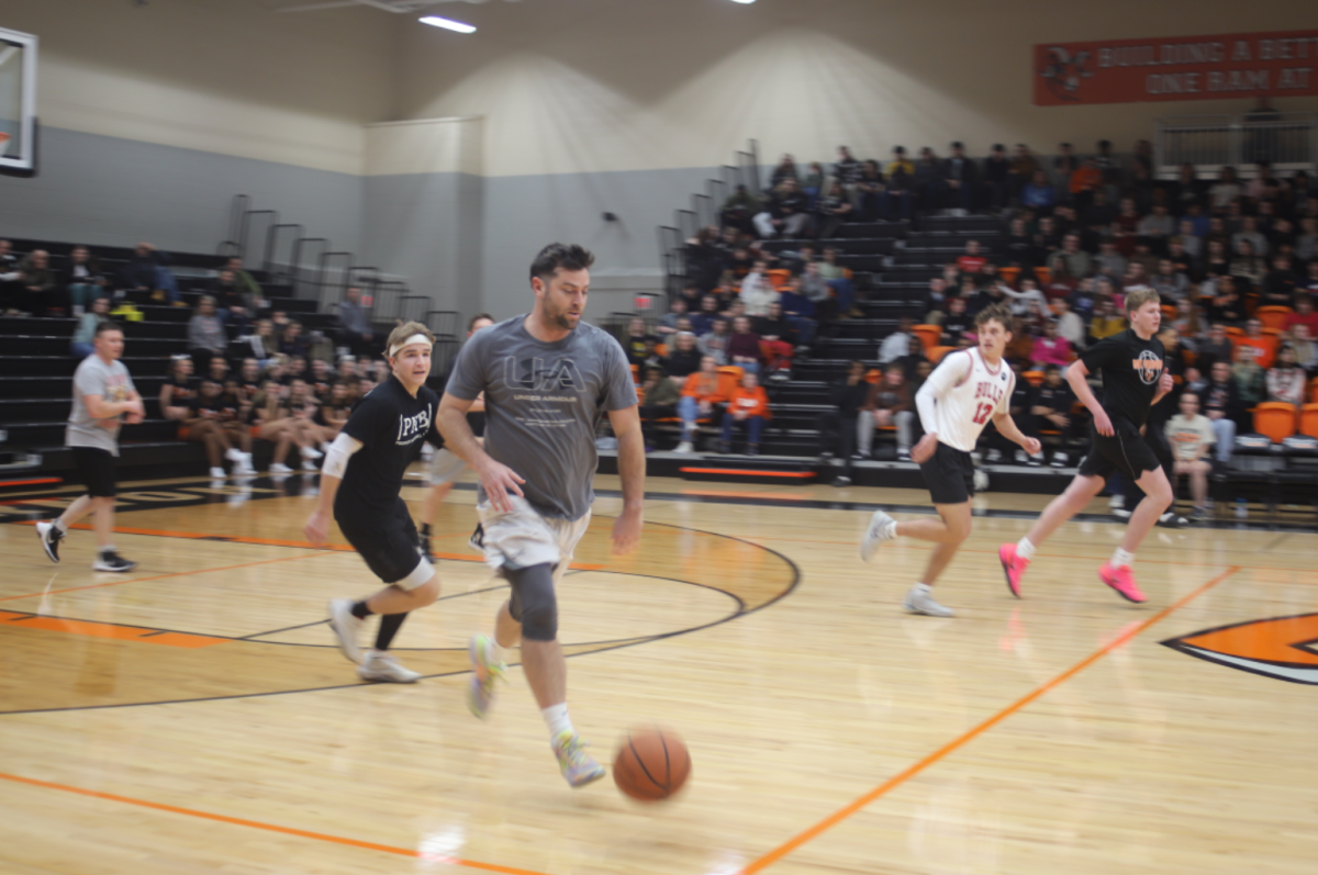Holiday Spirit Week ‘25: The Rams Who Stole Christmas